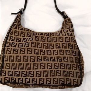 🎉FENDI Authentic Designer Classic Hobo Bag Purse